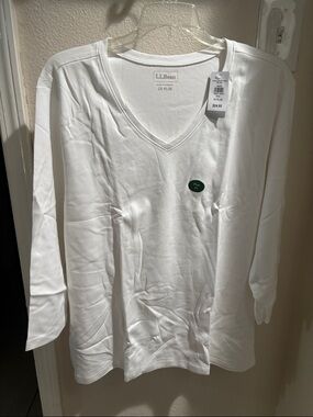 L.L.Bean White Women’s V-Neck Long Sleeve Shirt 1X NWT